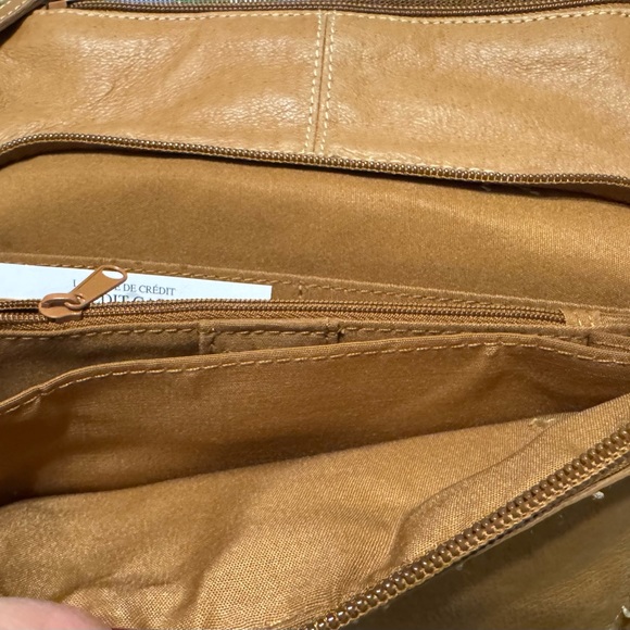 Cabin Creek Tan Shoulder Bag with Tassel NWOT - Picture 5 of 12